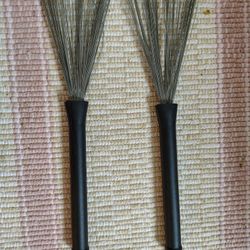 Pair Retractable Wire Drum Brushes
