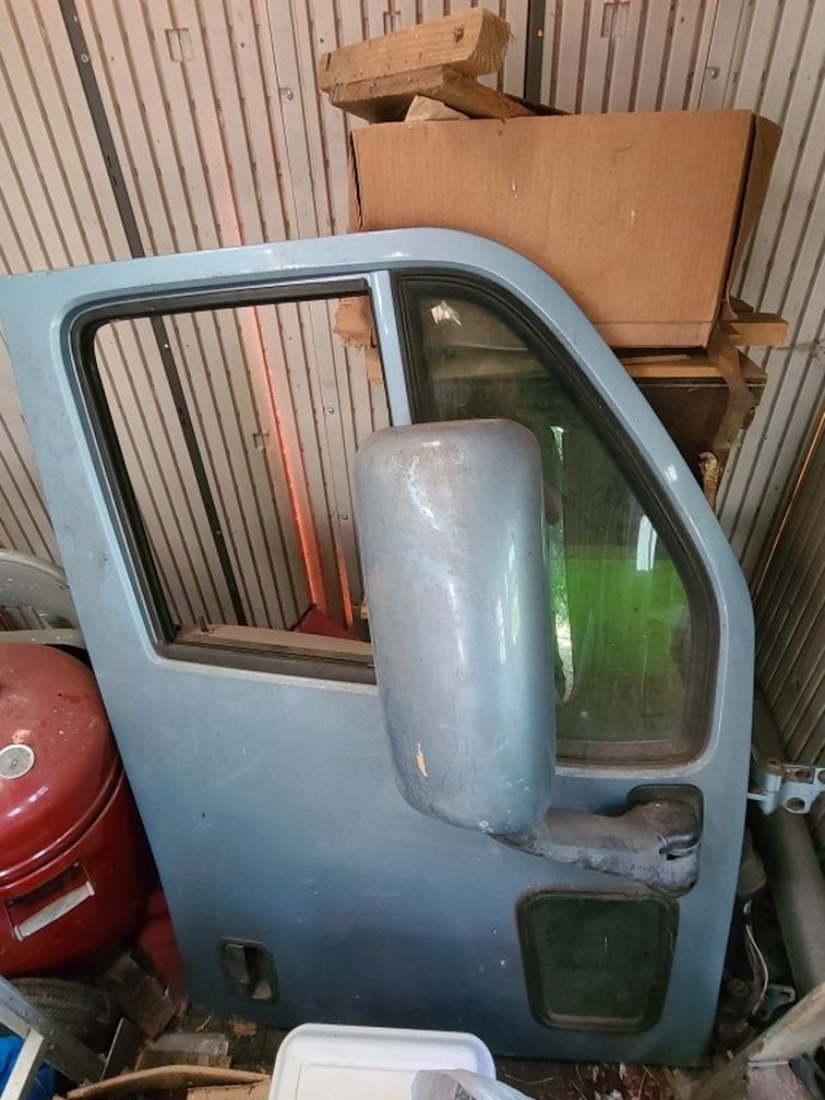 2007 Peterbilt 387 Right Door