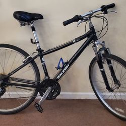 Raleigh Route 3.0 Bike