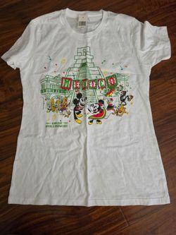 Size small women's clothing
