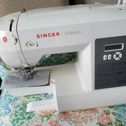Singer Sewing Machine 6199