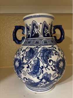 Ceramic vase