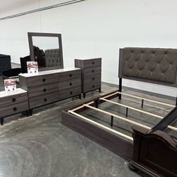 5 pc queen bedroom set new in a box we offer delivery and installation.  ☎️📲(213)713-74-89.     Recamara de 5 Piezas Nueva en Caja  entregamos a domi