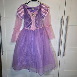 Disney Store Rapunzel Costume Dress – Size 9/10 (Up to 140cDisney Store Rapunzel Costume Dress – Size 9/10 (Up to 140cm)
