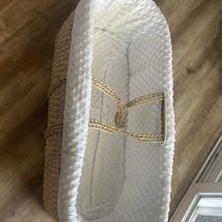 Wicker Moses Basket For Baby 