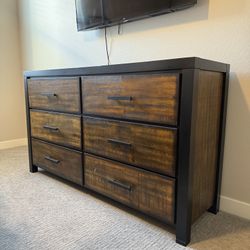 6 Drawer Dresser 