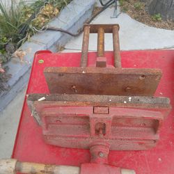 Vintage Craftsman Vise 