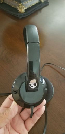 Skullcandy headphones