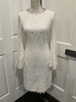 WHITE HOUSE BLACK MARKET WHITE LACE SHIFT BELL DRESS 