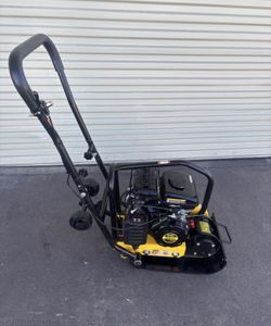 Stark USA 2HP Gas Plate Compactor 79cc with 2,000lbs of force for construction, concrete leveling ma