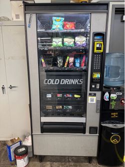 Snack/ cold drink Vending Machine