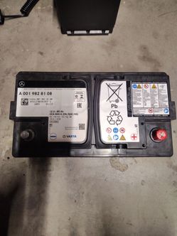 Car battery 12V, 80Ah, CCA 800 A. Mercedes Benz battery!