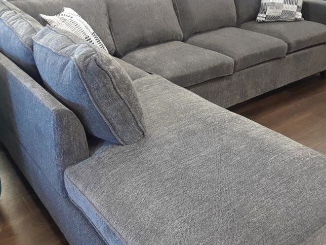 New Sectional Sofa With Reversible Chaise Lounge
