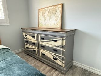 Custom Union Jack Painted 6-DrawerWood  Dresser