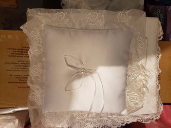 White lace Wedding album & ring bearer pillow