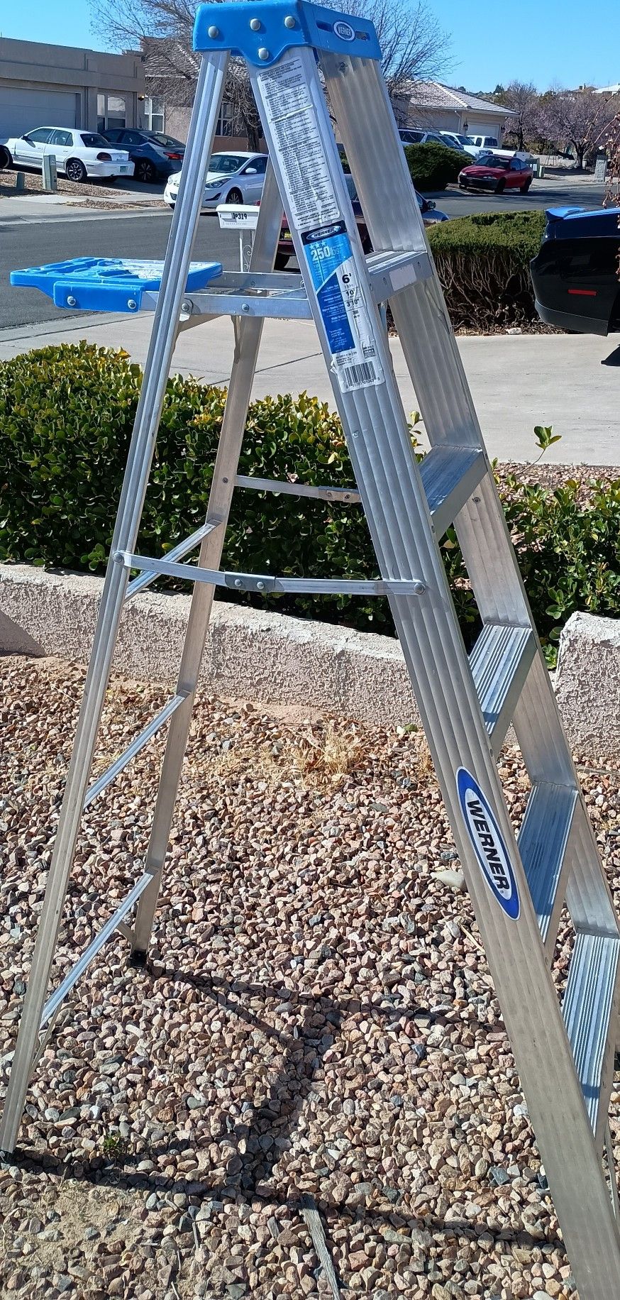6 Foot aluminum Ladder