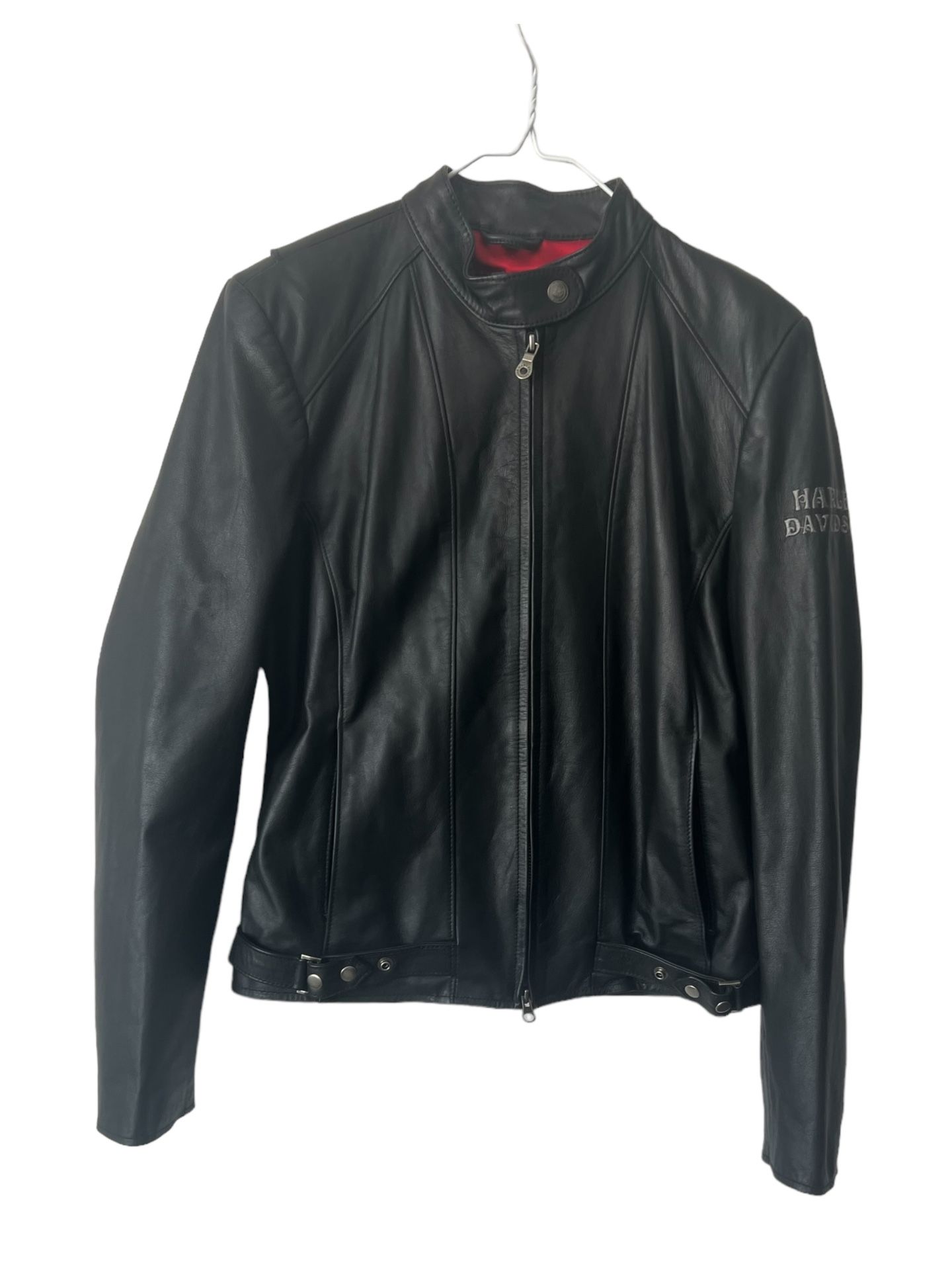 Harley Davidson Womens Leather Jacket RN 103819 Year 2015 Sz Medium comes from a pet and smoke free home. Measurements in pictures This Harley-Davids