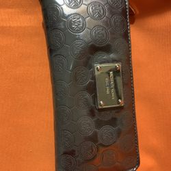 MK wallet 