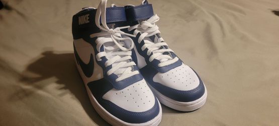 Nike Kids' Court Borough Mid 2 (Size 6.5)