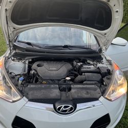 2013 Hyundai Veloster