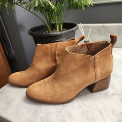 Toms Brown Chelsea Boots 