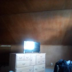 A Brand New TV It's A 40" TV. For Sale Or Trade For A 65". Or 75" TV
