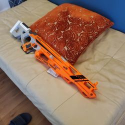 Nerf Raptor Strike 