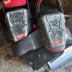 Milwaukee Knee Pads