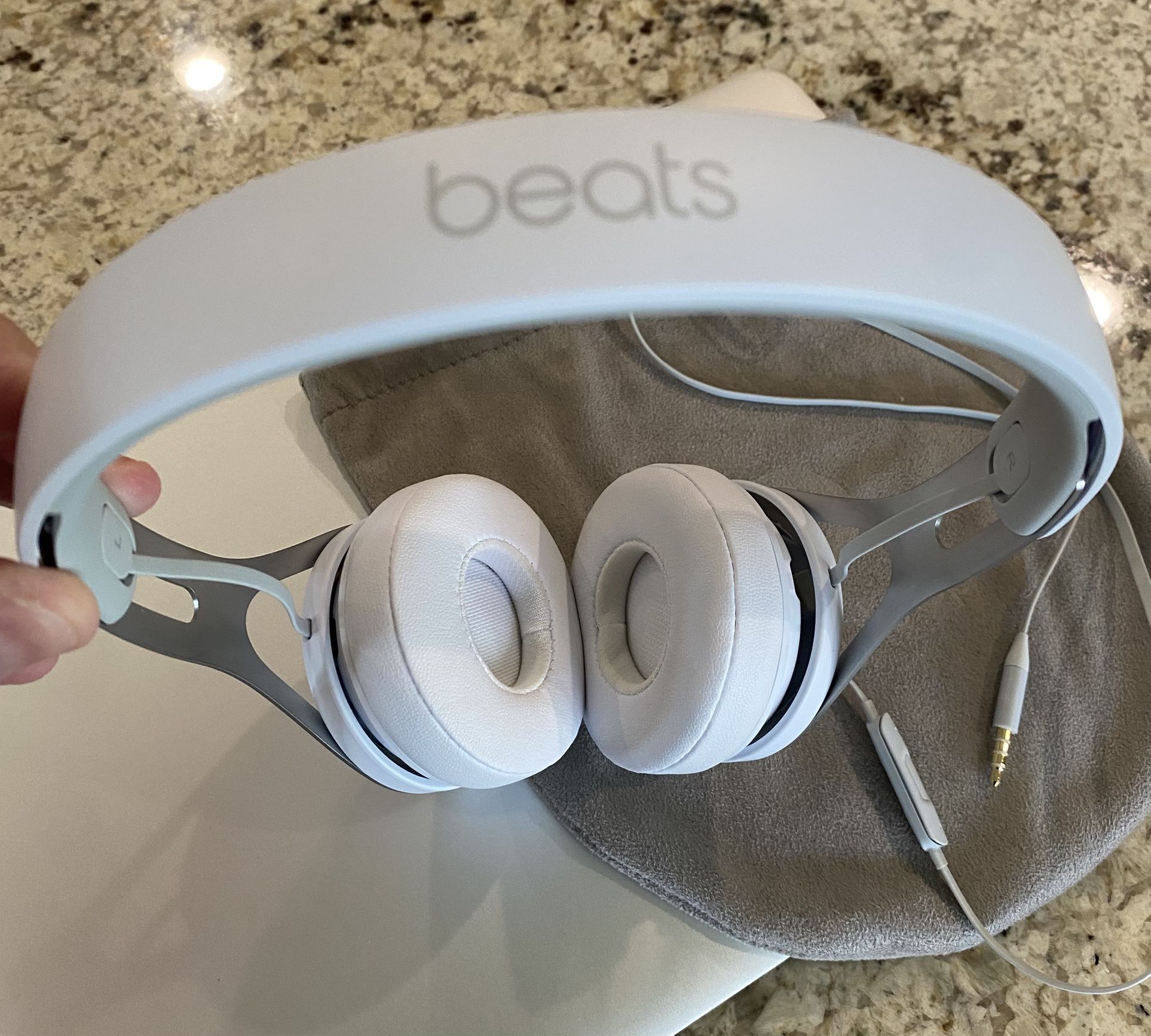 Very Nice ‘BEATS EP’ Headphones - As New!