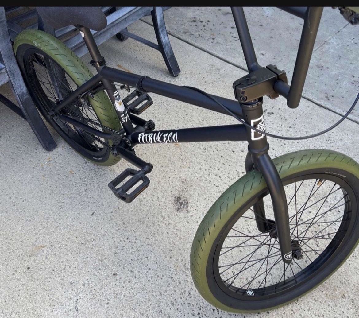 FITBIKECO BMX BIKE In Really Good Condition Like New.