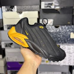 Size 10M - Nike Hot Step Air Terra “Drake NOCTA Black Yellow”