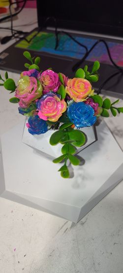 Floating Flower Vase with Epoxy Roses.