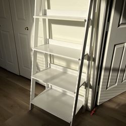 White Ladder Bookshelf – Great Condition