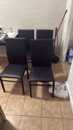 4 Black kitchen chairs