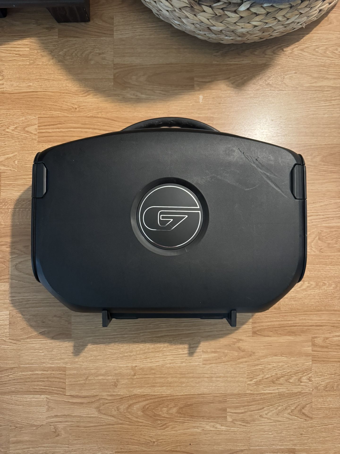 GAEMS Vanguard Portable PS4 Gaming Monitor