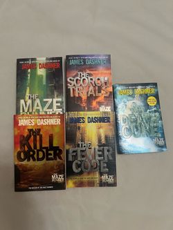 The Maze Runner Series 5-Book Boxed Set by James Dashner