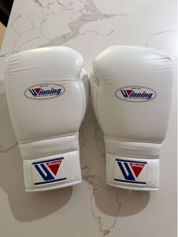 Winning Boxing Gloves 18oz