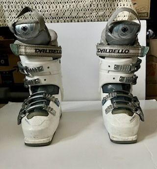 Dalbello Aspire 60 Womens DH Ski Boot 23.5 MP 6.5