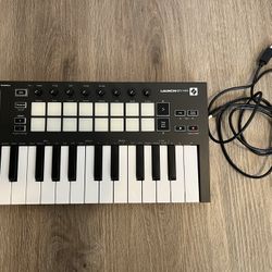 Novation Launchkey Mini Mk3