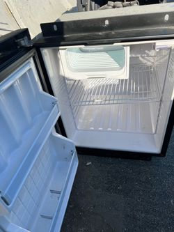 Freightliner OEM 12V Truck Fridge - $50
