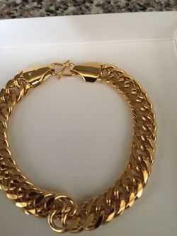 Cuban 18K plated bracelet 8"