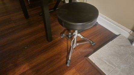 Keyboard And Drumset