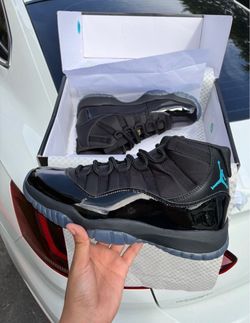 Jordan 11s Gamma Blue