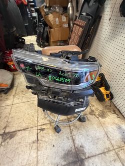 2019-22 Dodge Ram TRX left headlight