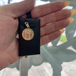 14k GUADALUPE CHARM 