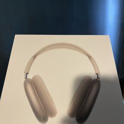 AirPod Maxes Starlight 