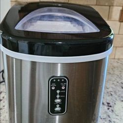Tramontina Stainless Steel Countertop Ice Maker