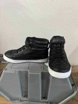 Children’s Place Black Hightop Sneakers Size 11