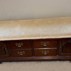 Lane Cedar Chest Bench 48" W x 17" D x 18" H