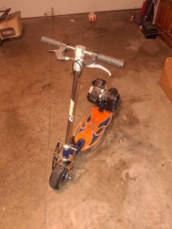 Blade z gas powered scooter